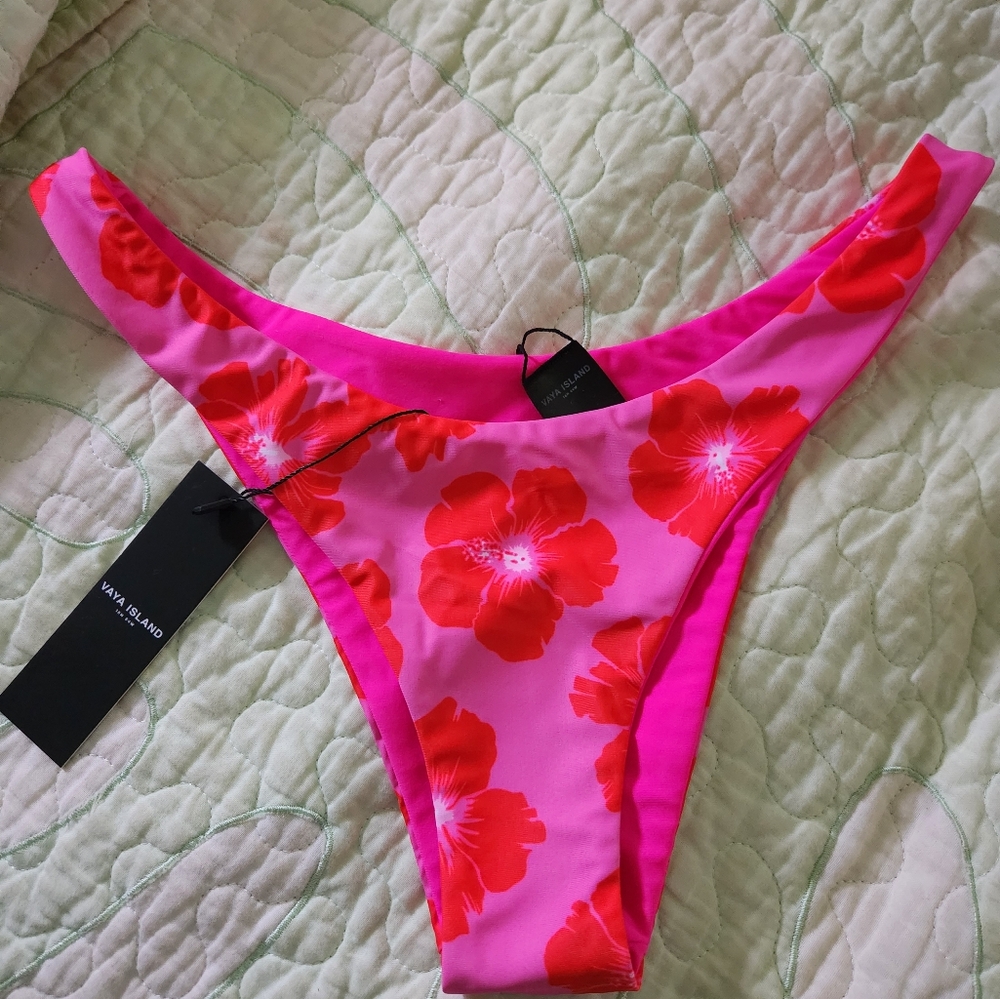Vaya Island - OASIS Bikini Bottoms